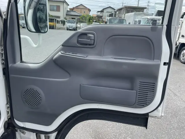 いすゞ エルフ TRG-NJR85A(2WD)の写真19