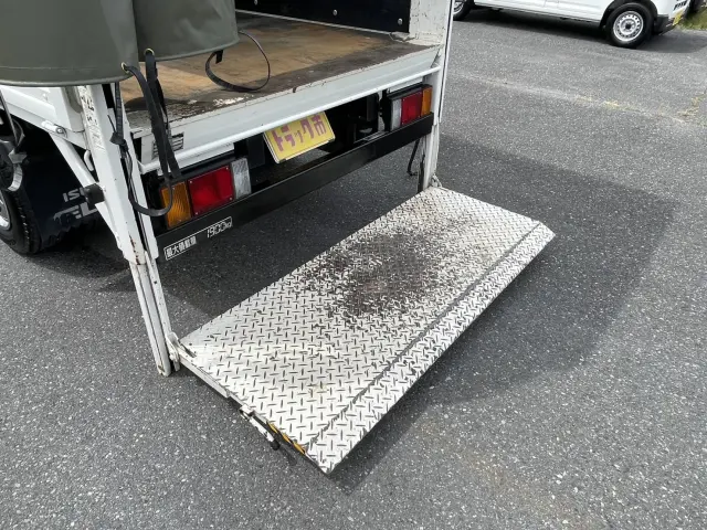 いすゞ エルフ TRG-NJR85A(2WD)の写真21