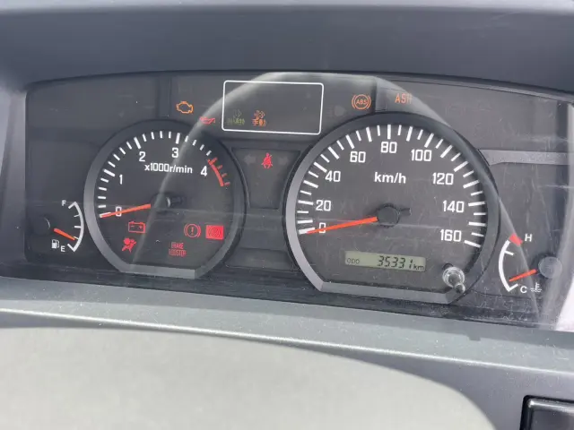 いすゞ エルフ TRG-NJR85A(2WD)の写真33