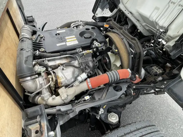 いすゞ エルフ TRG-NJR85A(2WD)の写真34