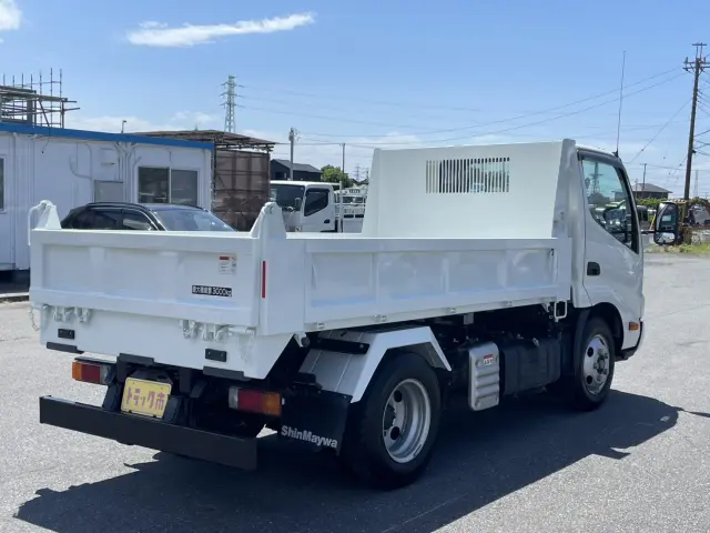 日野 デュトロ 2RG-XZU600T(2WD)の写真7