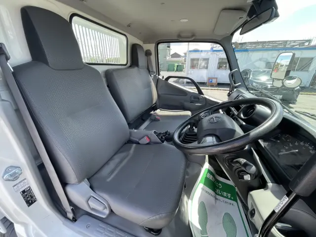 日野 デュトロ 2RG-XZU600T(2WD)の写真17