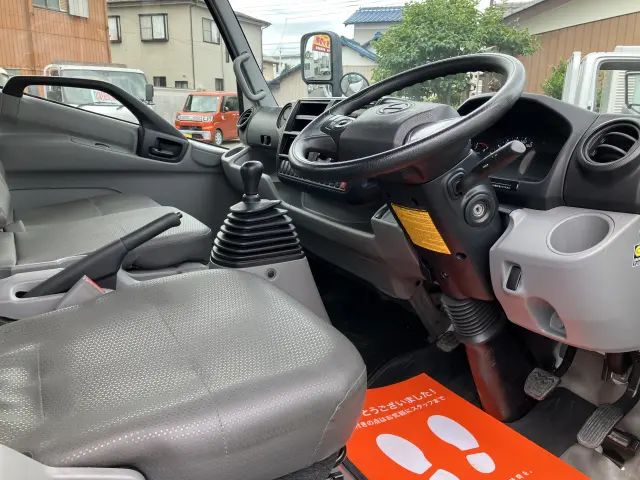 日野 デュトロ 2RG-XZU710(2WD)の写真6