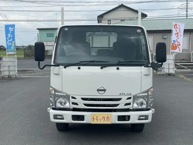 いすゞ エルフ 2RG-AHR88A(2WD)の写真3