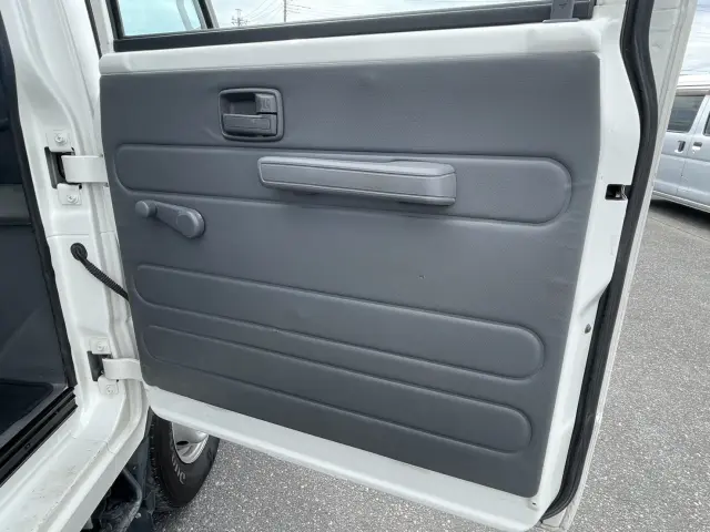 日産 アトラス 2RG-AHR88A(2WD)の写真21