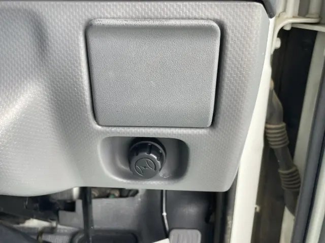 日産 アトラス 2RG-AHR88A(2WD)の写真31