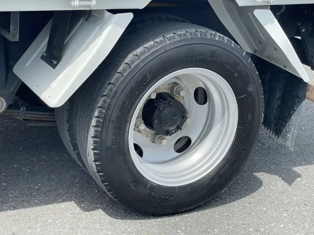 三菱 キャンター 2RG-FBA60(2WD)の写真12