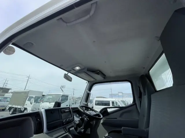 三菱 キャンター 2RG-FBA60(2WD)の写真18