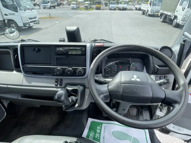 三菱 キャンター 2RG-FBA60(2WD)の写真21