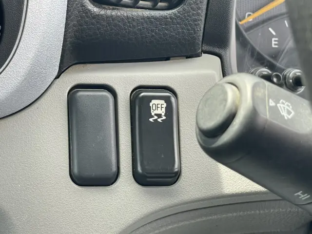 三菱 キャンター 2RG-FBA60(2WD)の写真23