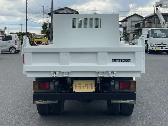 いすゞ エルフ TPG-NJR85AD(2WD)の写真6