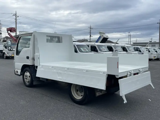 いすゞ エルフ TPG-NJR85AD(2WD)の写真12