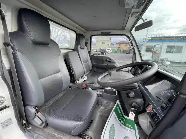 いすゞ エルフ TPG-NJR85AD(2WD)の写真16
