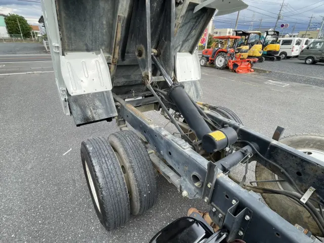 いすゞ エルフ TPG-NJR85AD(2WD)の写真30