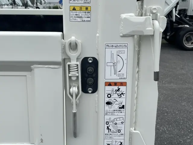 トヨタ ダイナ 2RG-XZU710(2WD)の写真12
