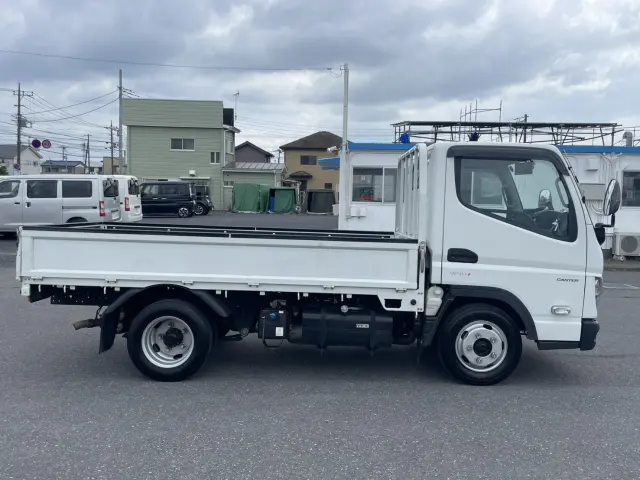 三菱 キャンター 2RG-FBA20(2WD)の写真4