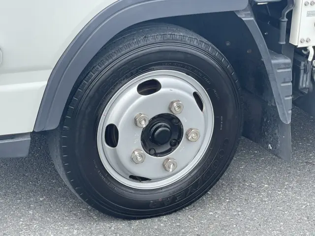 三菱 キャンター 2RG-FBA20(2WD)の写真7
