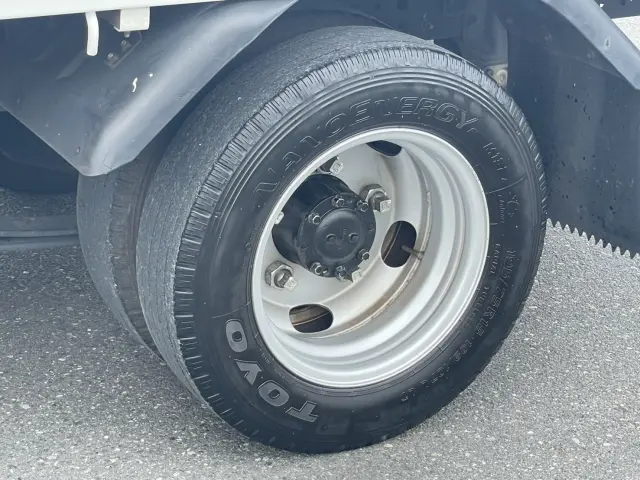 三菱 キャンター 2RG-FBA20(2WD)の写真10