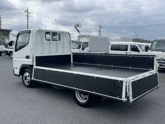 三菱 キャンター 2RG-FBA20(2WD)の写真13