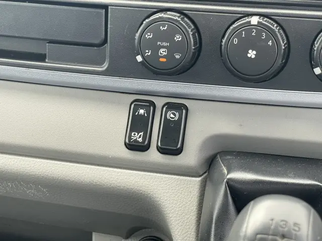 三菱 キャンター 2RG-FBA20(2WD)の写真21