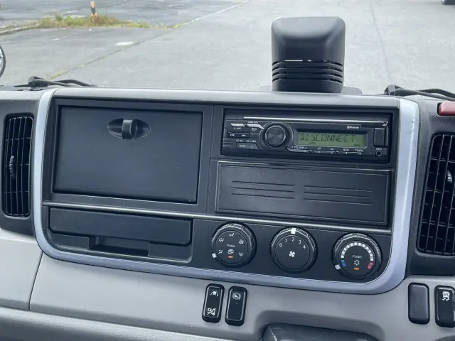 三菱 キャンター 2RG-FBA20(2WD)の写真23
