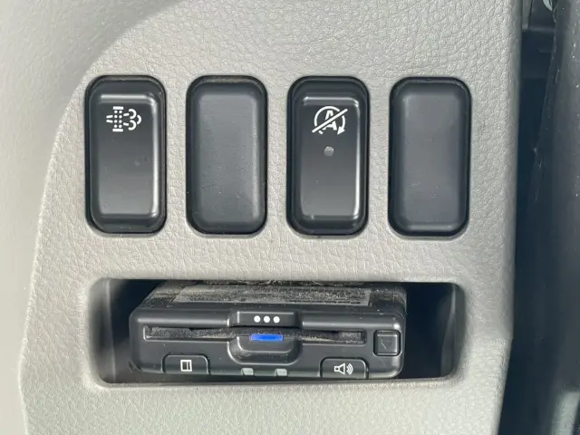 三菱 キャンター 2RG-FBA20(2WD)の写真28