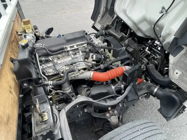 三菱 キャンター 2RG-FBA20(2WD)の写真30