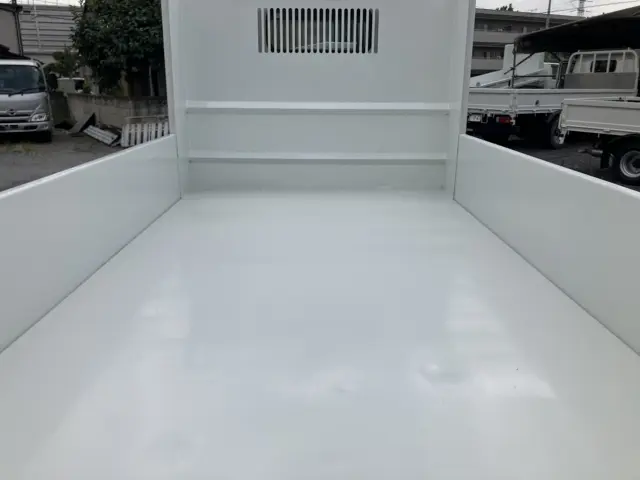 三菱 キャンター TPG-FBA60(2WD)の写真4