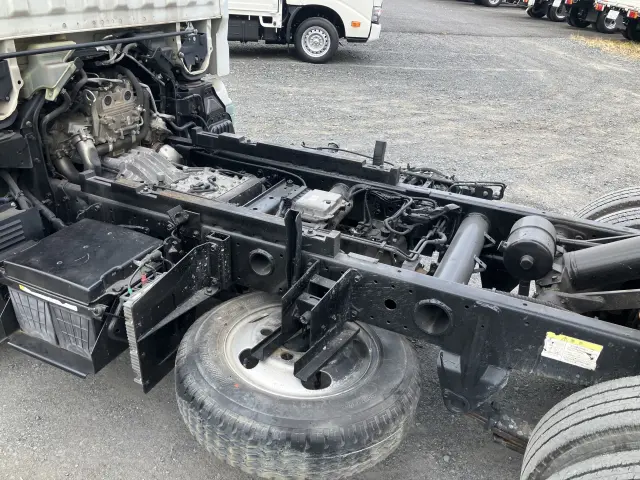 三菱 キャンター TPG-FBA60(2WD)の写真20