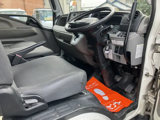 三菱 キャンター TPG-FBA60(2WD)の写真23