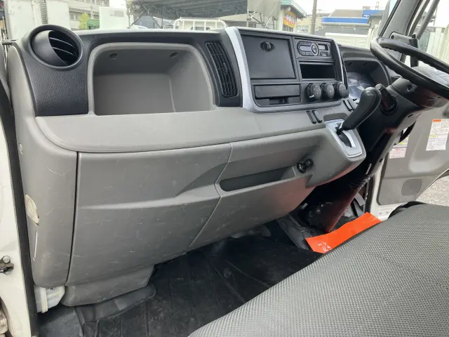 三菱 キャンター TPG-FBA60(2WD)の写真25