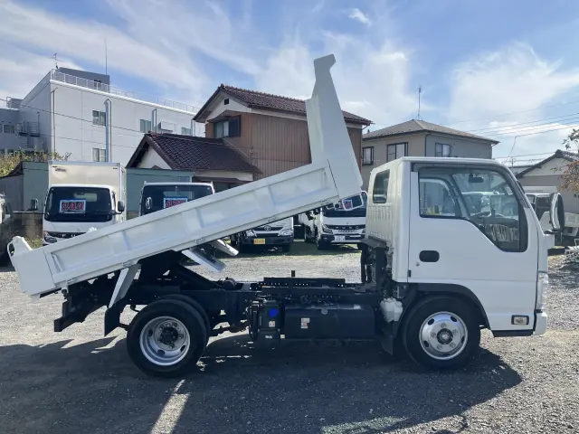 いすゞ エルフ 2RG-NJR88AD(2WD)の写真13