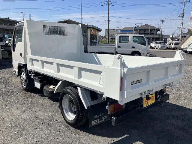 いすゞ エルフ 2RG-NJR88AD(2WD)の写真16