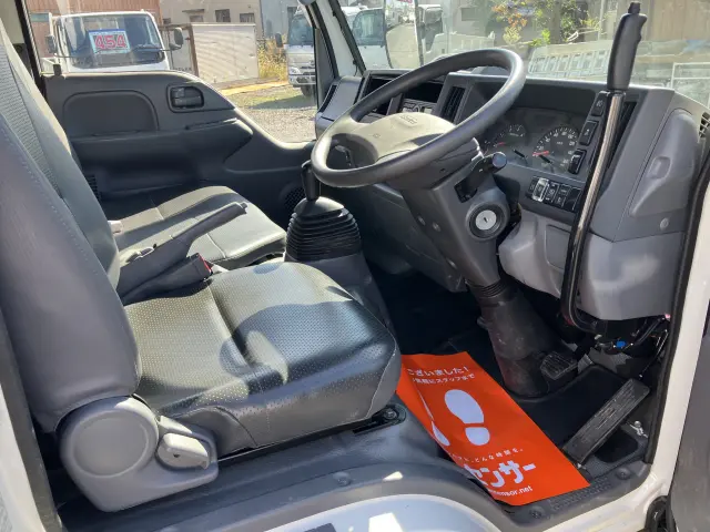 いすゞ エルフ 2RG-NJR88AD(2WD)の写真29