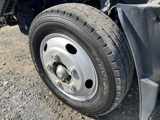 いすゞ エルフ 2RG-NJR88AD(2WD)の写真46