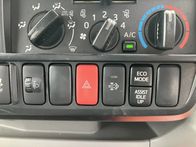 日野 デュトロ 2RG-XZU650M(2WD)の写真35