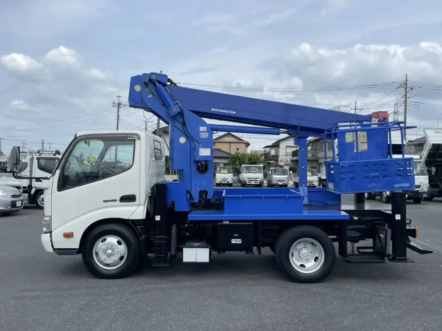 日野 デュトロ TKG-XZU600E(2WD)の写真8