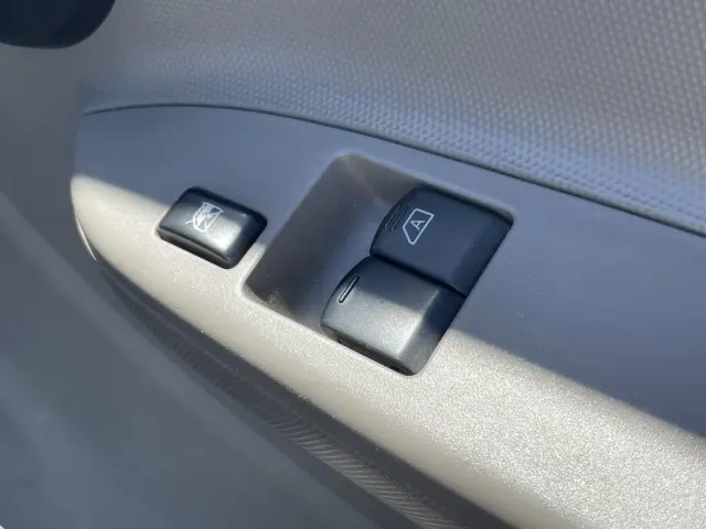 三菱 キャンターガッツ TKG-BSZ5F24(4WD)の写真16