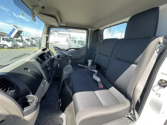 三菱 キャンターガッツ TKG-BSZ5F24(4WD)の写真18