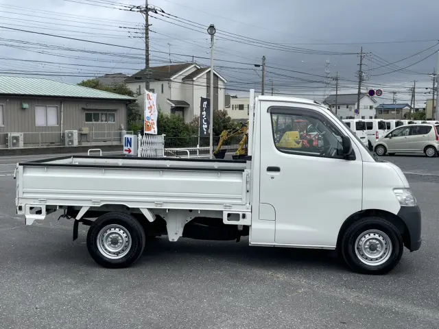 トヨタ ライトエーストラック DBF-S412U(4WD)の写真4