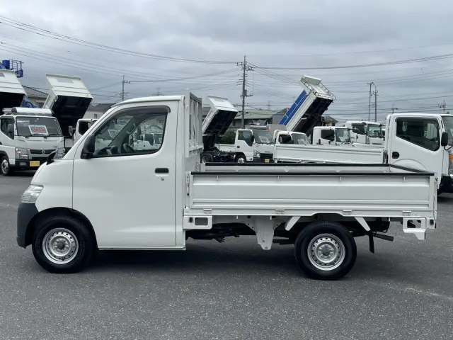 トヨタ ライトエーストラック DBF-S412U(4WD)の写真8