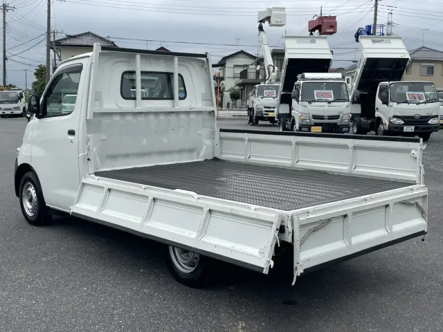 トヨタ ライトエーストラック DBF-S412U(4WD)の写真12