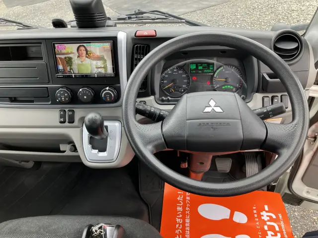 三菱 キャンター 2RG-FEAV0(2WD)の写真7
