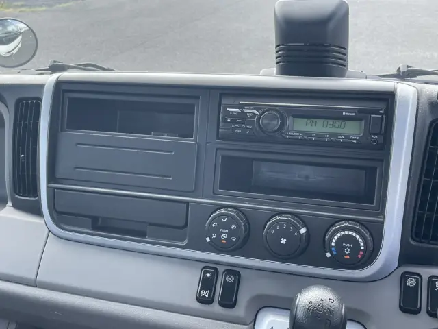 三菱 キャンター 2RG-FEAV0(2WD)の写真25