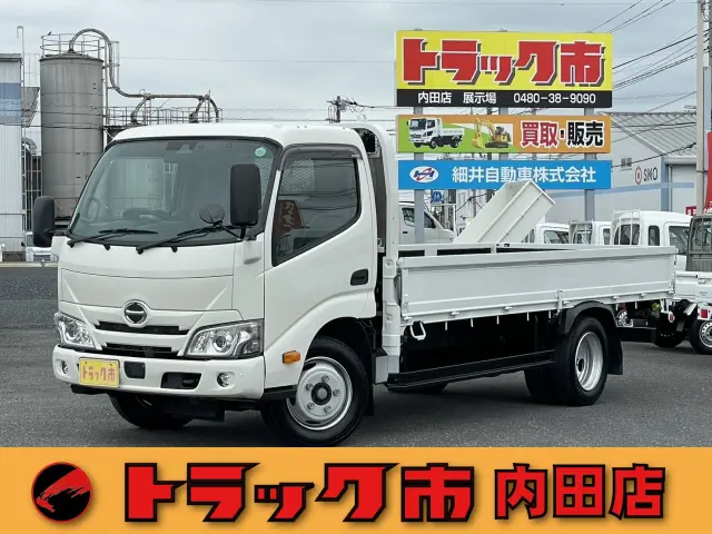 日野 デュトロ 2RG-XZU655M(2WD)の写真1