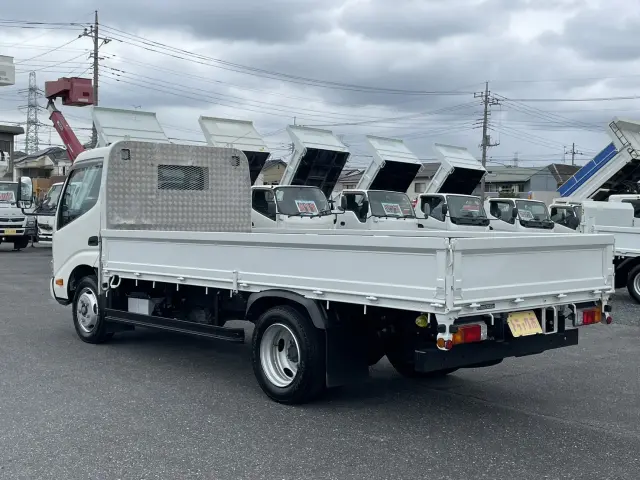 日野 デュトロ 2RG-XZU655M(2WD)の写真7