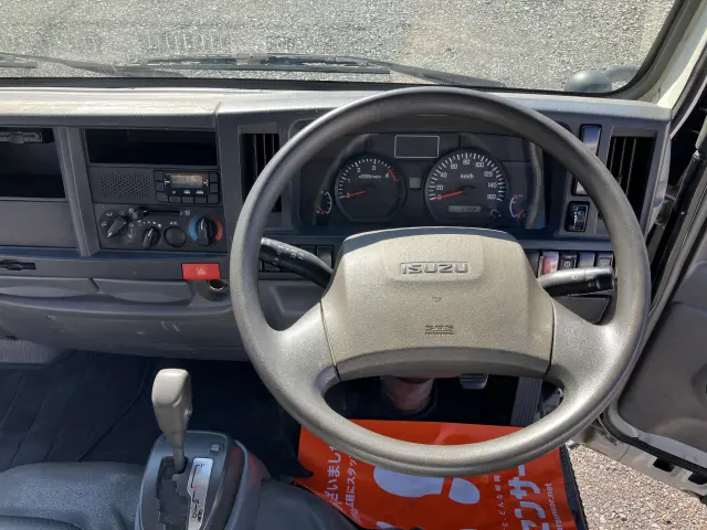 いすゞ エルフ TPG-NKR88AD(2WD)の写真7