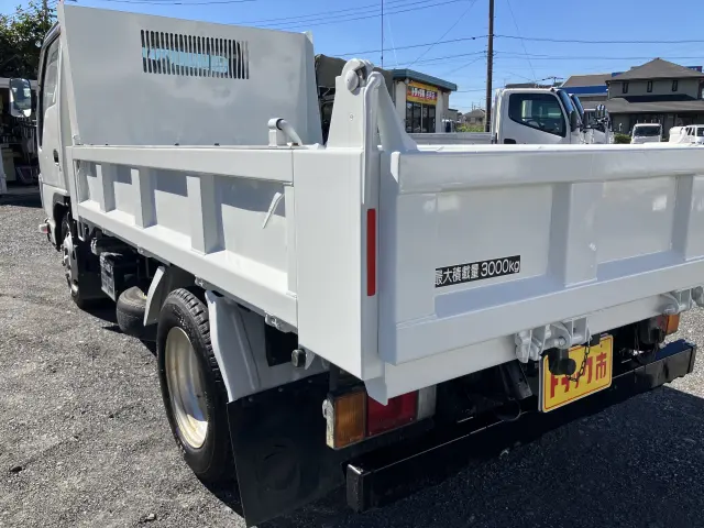 いすゞ エルフ TPG-NKR88AD(2WD)の写真17
