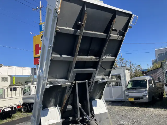 いすゞ エルフ TPG-NKR88AD(2WD)の写真22