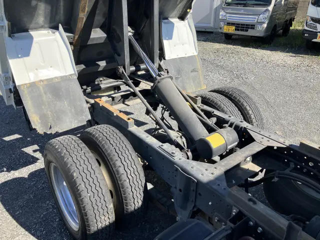 いすゞ エルフ TPG-NKR88AD(2WD)の写真23